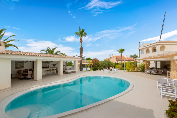 Image No.37-4 Bed Villa for sale