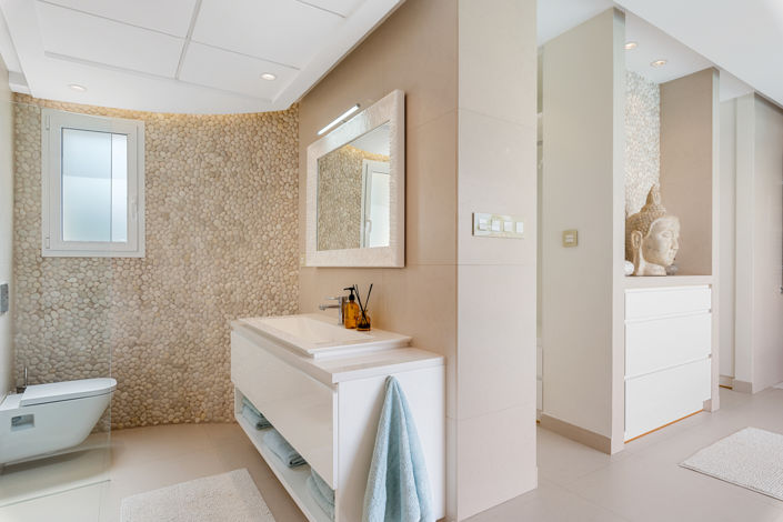 Image No.48-4 Bed Villa for sale