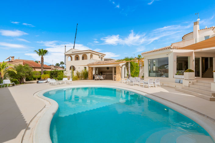 Image No.6-4 Bed Villa for sale