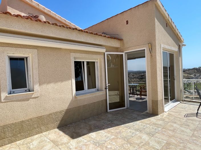 Image No.19-3 Bed Villa for sale