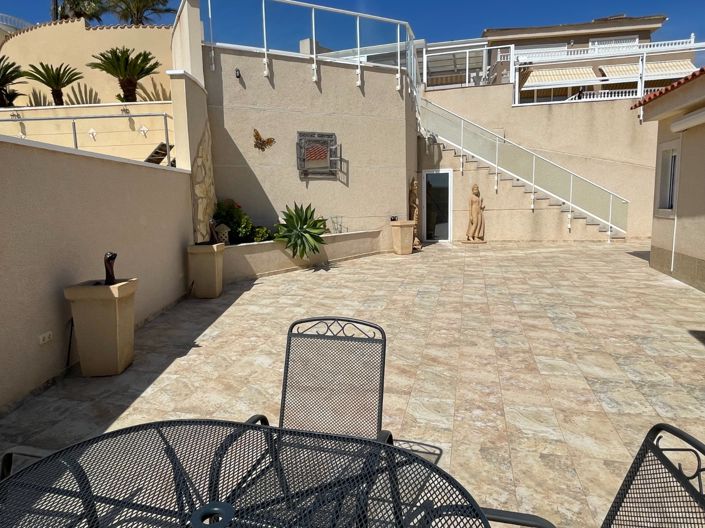 Image No.21-3 Bed Villa for sale