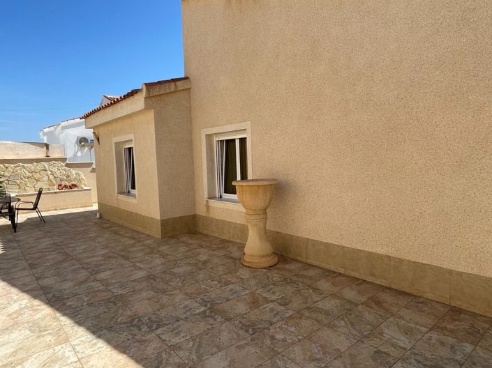 Image No.30-3 Bed Villa for sale