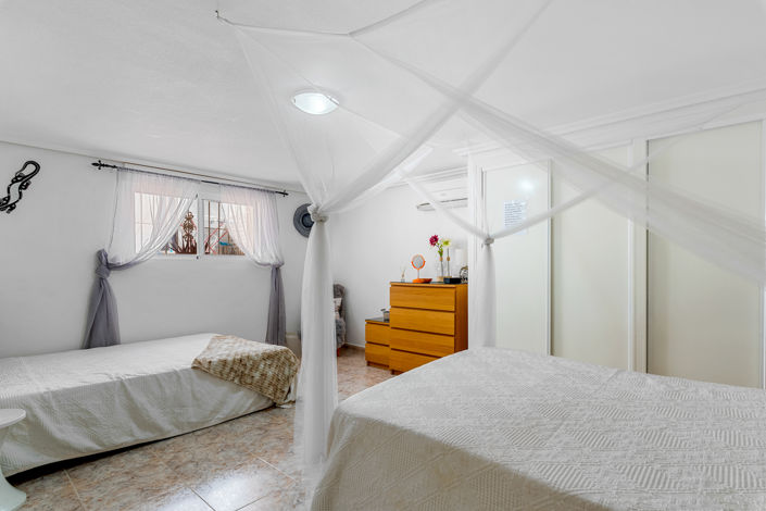 Image No.27-6 Bed Villa for sale