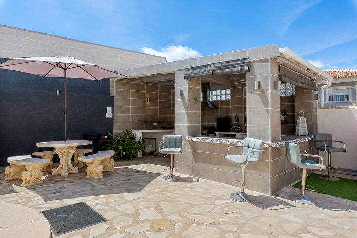 Image No.30-6 Bed Villa for sale