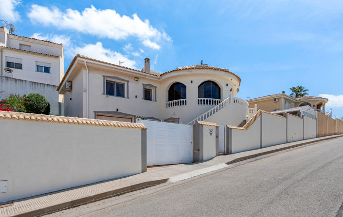 Image No.37-6 Bed Villa for sale