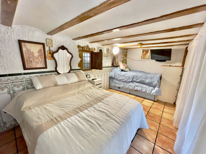 Image No.29-8 Bed Finca for sale