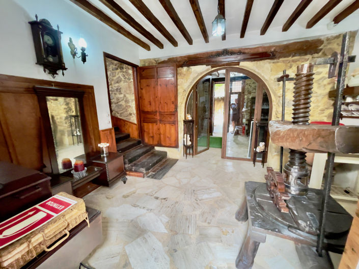 Image No.4-8 Bed Finca for sale
