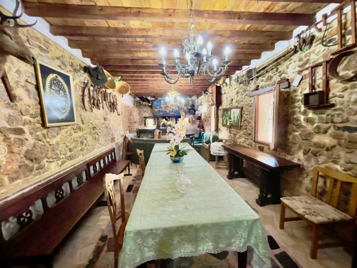 Image No.6-8 Bed Finca for sale