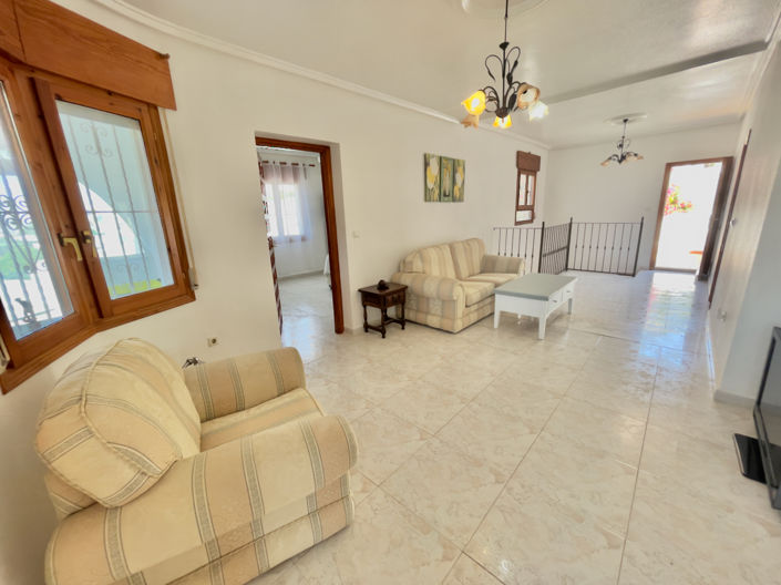 Image No.10-5 Bed Villa for sale