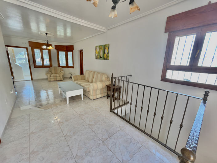 Image No.12-5 Bed Villa for sale