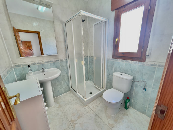 Image No.15-5 Bed Villa for sale