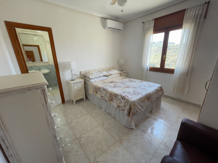 Image No.19-5 Bed Villa for sale