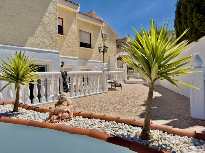 Image No.23-5 Bed Villa for sale