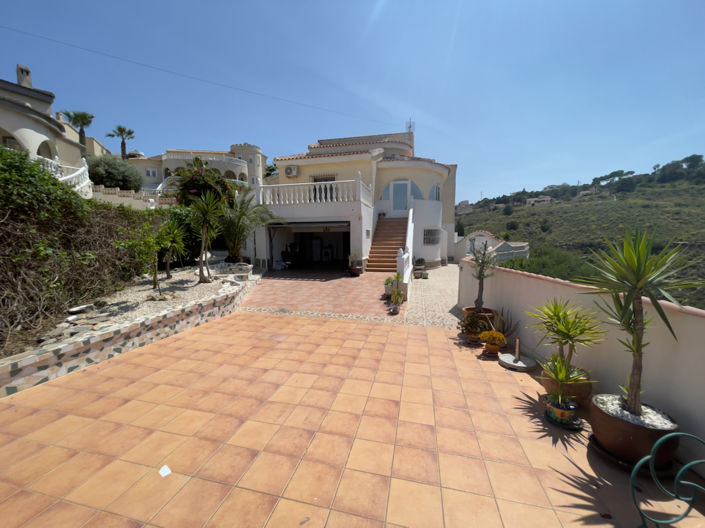 Image No.34-5 Bed Villa for sale