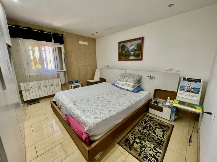 Image No.12-Villa de 6 chambres à vendre à Guardamar del Segura