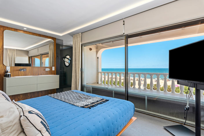 Image No.14-6 Bed Townhouse for sale