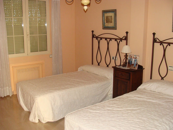 Image No.32-7 Bed Villa for sale