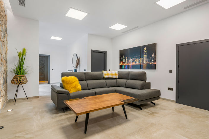 Image No.27-5 Bed Villa for sale