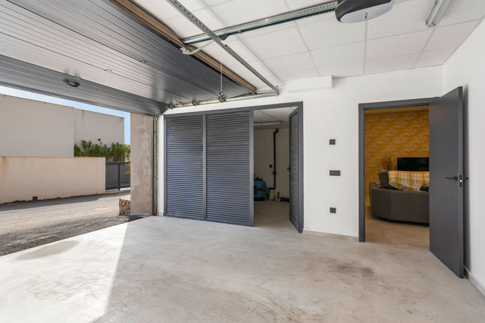 Image No.44-5 Bed Villa for sale