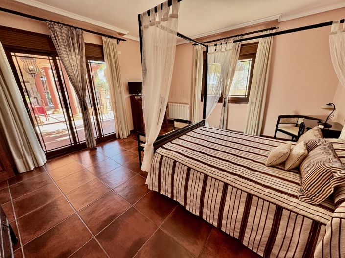 Image No.12-4 Bed Finca for sale