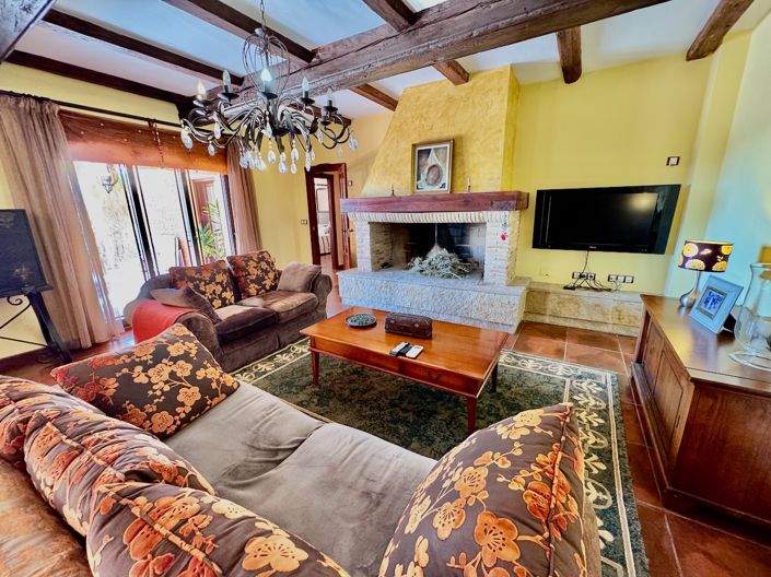 Image No.9-4 Bed Finca for sale