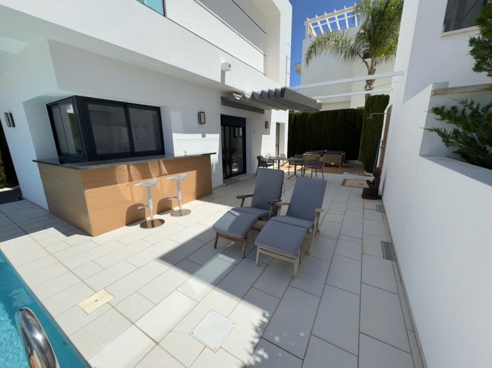 Image No.11-3 Bed Villa for sale