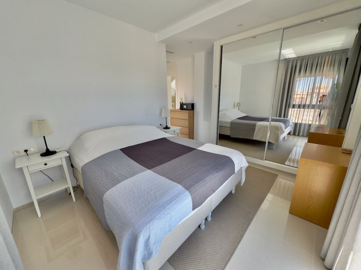 Image No.13-3 Bed Villa for sale