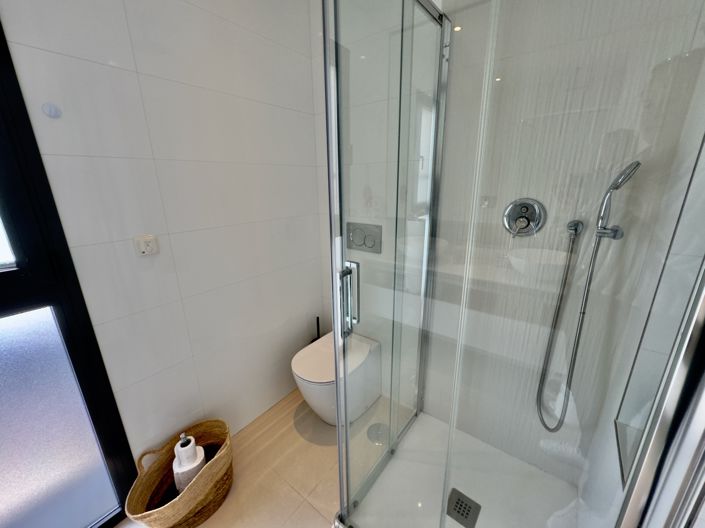 Image No.14-3 Bed Villa for sale