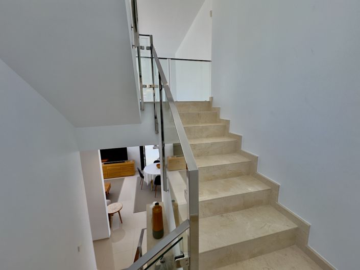 Image No.18-3 Bed Villa for sale