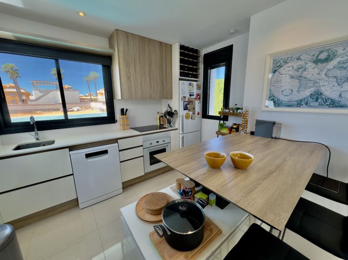 Image No.2-3 Bed Villa for sale