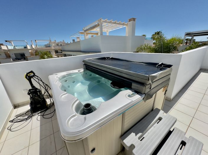 Image No.20-3 Bed Villa for sale