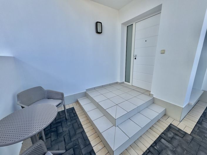 Image No.26-3 Bed Villa for sale