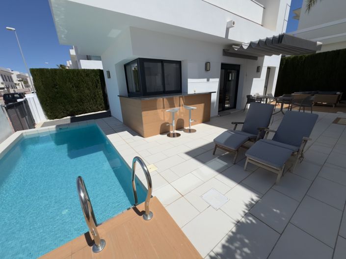 Image No.33-3 Bed Villa for sale