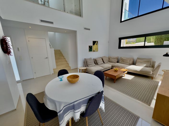 Image No.5-3 Bed Villa for sale