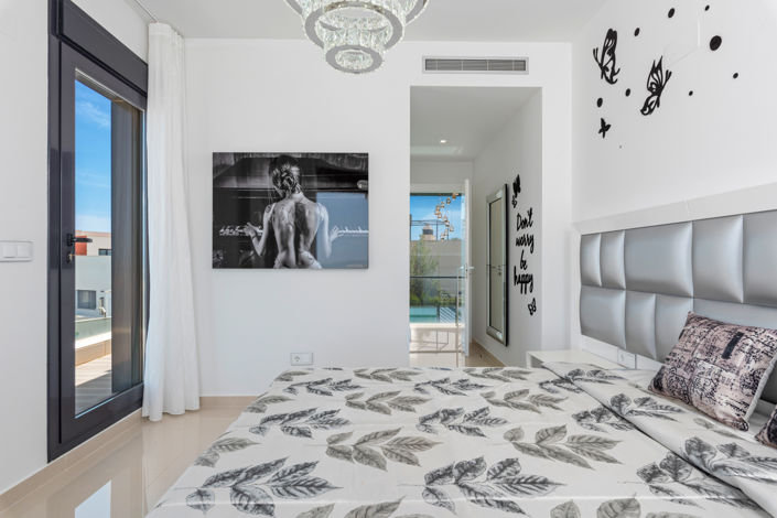 Image No.19-5 Bed Villa for sale