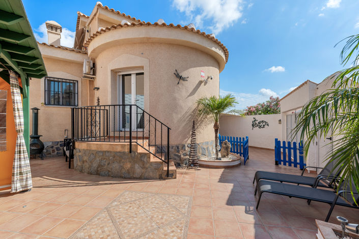 Image No.1-3 Bed Villa for sale