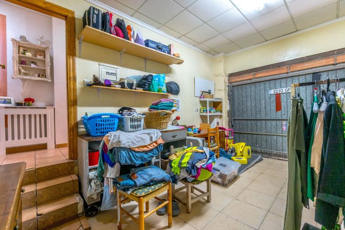 Image No.14-3 Bed Townhouse for sale