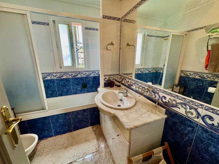 Image No.13-3 Bed Villa for sale