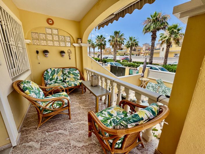 Image No.2-3 Bed Villa for sale