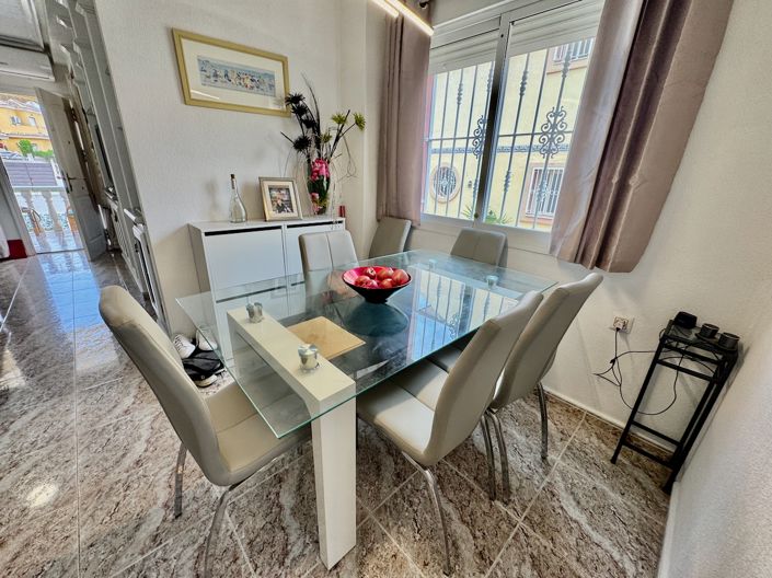 Image No.6-3 Bed Villa for sale