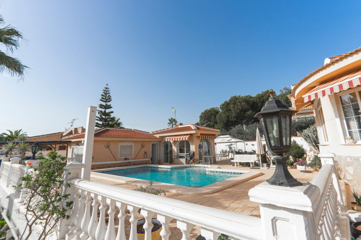 Image No.44-5 Bed Villa for sale