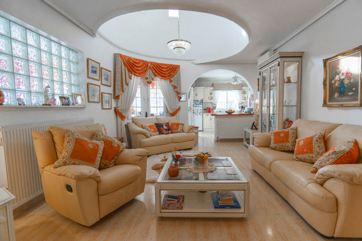 Image No.8-5 Bed Villa for sale