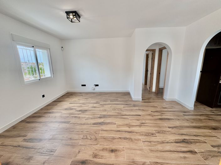 Image No.4-Villa de 2 chambres à vendre à Espagne