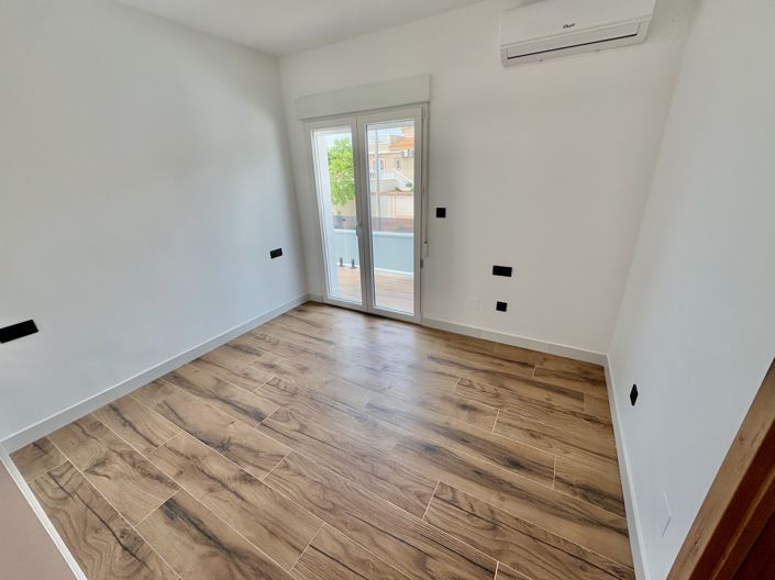 Image No.8-Villa de 2 chambres à vendre à Espagne