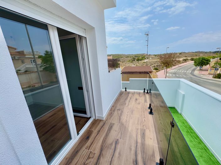 Image No.9-Villa de 2 chambres à vendre à Espagne