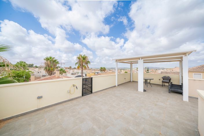 Image No.33-2 Bed Villa for sale