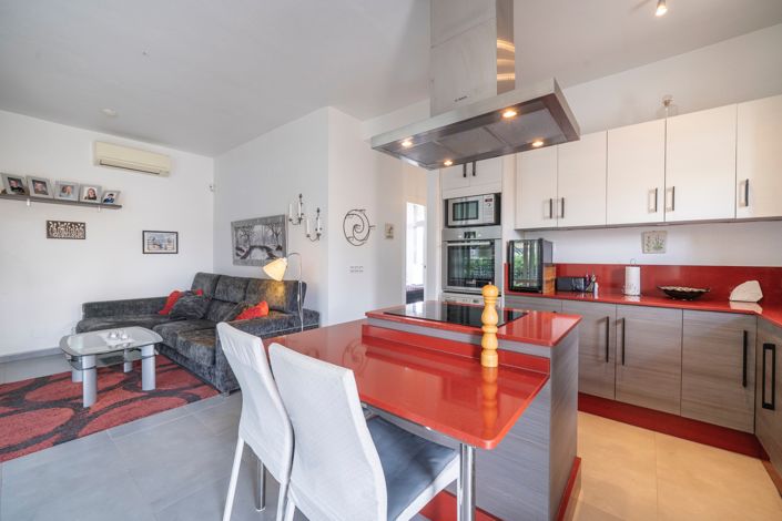 Image No.8-2 Bed Villa for sale