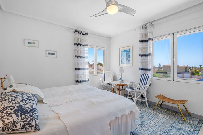 Image No.30-Villa de 3 chambres à vendre à Alicante