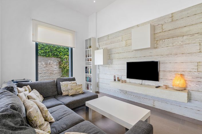 Image No.2-3 Bed Villa for sale