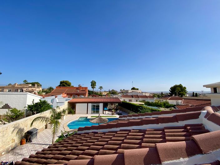 Image No.57-4 Bed Villa for sale